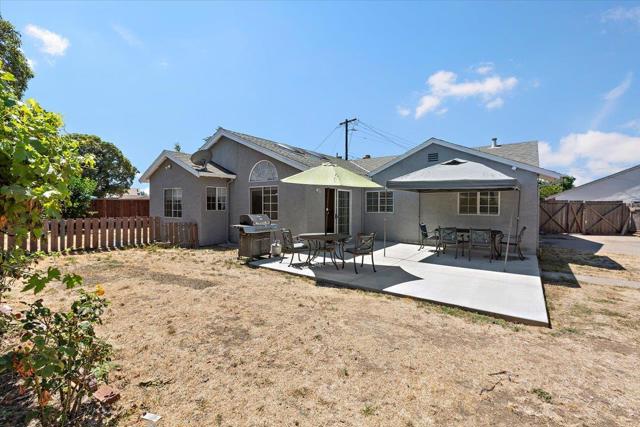 519 Longwood Court, Hayward CA: https://media.crmls.org/mediaz/7a2f0c71-6d80-47b1-bc9c-1ac74ffeca47.jpg
