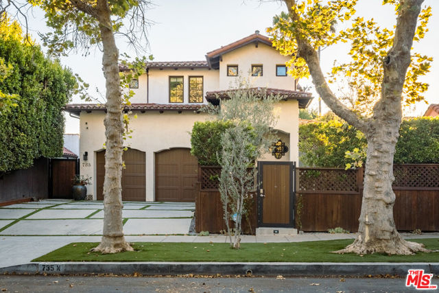 735 N Stanley Avenue, Los Angeles CA: https://media.crmls.org/mediaz/7a2f40da-a103-4bcf-a1b6-50fa2b41e1ce.jpg