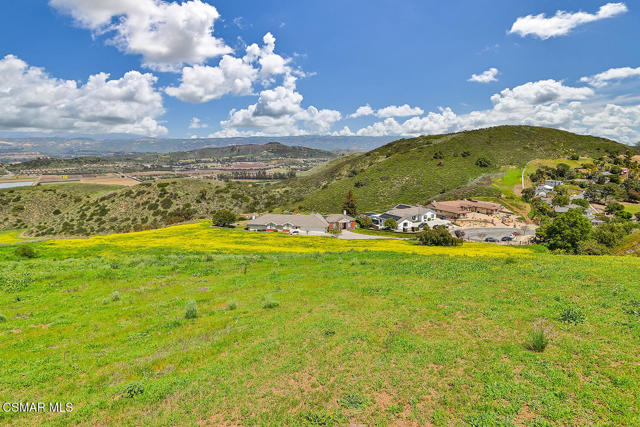 0 Calle Hondanada, Thousand Oaks CA: https://media.crmls.org/mediaz/7a2f7ebb-677b-40ed-85d9-cefc72d414c5.jpg