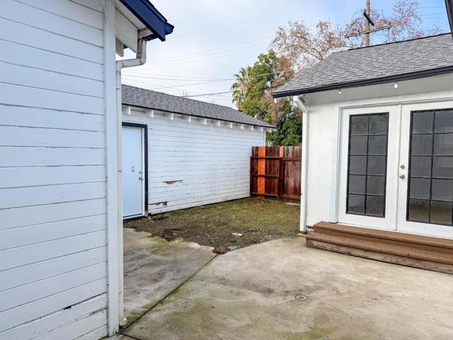 Image 11 of 14 For 990 Arcade Boulevard
