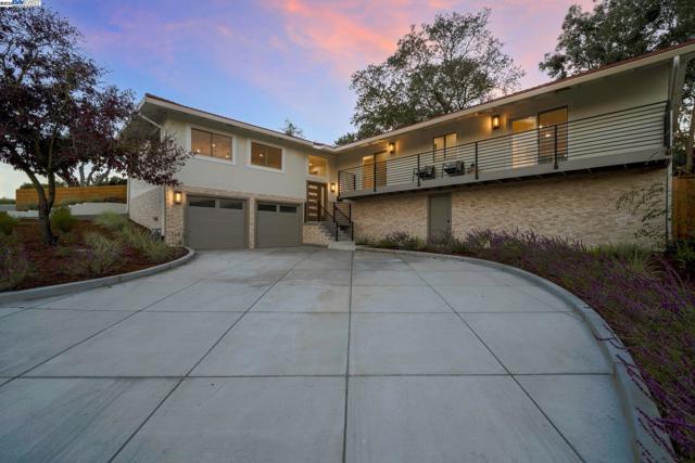 4253 Mirador Dr, Pleasanton CA: https://media.crmls.org/mediaz/7a30310a-94df-480e-af6d-34805a432966.jpg