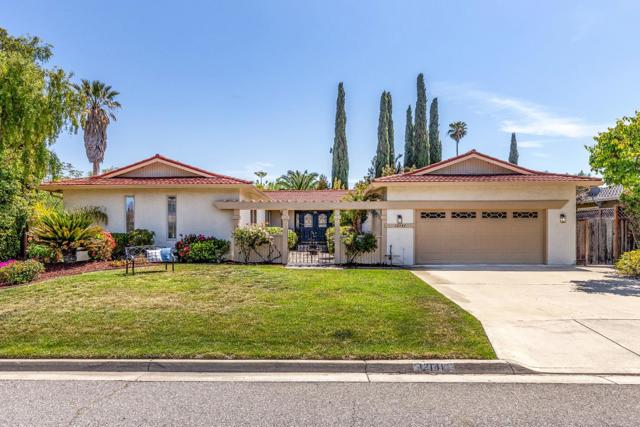 12141 MARILLA Drive, Saratoga CA: https://media.crmls.org/mediaz/7a308494-118b-4285-aa60-3e89131cffb5.jpg