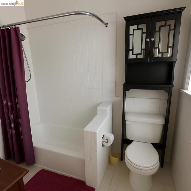 Image 16 of 40 For 1075 47th St