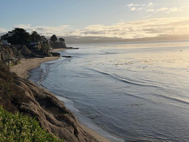 131 30th Avenue, Santa Cruz CA: https://media.crmls.org/mediaz/7a319a41-1d5a-4279-b47e-917273806fbe.jpg