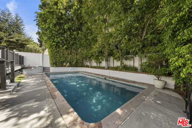 1722 N Vista Street, Los Angeles CA: https://media.crmls.org/mediaz/7a32d8b4-3c9a-42b9-9914-8269b91dd2e0.jpg