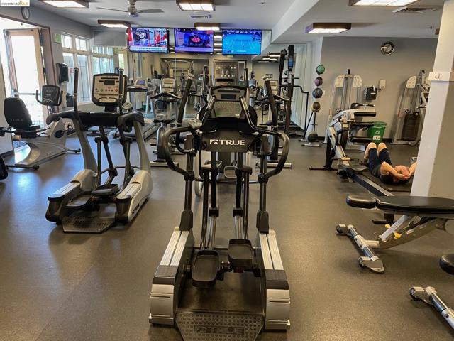 Image 37 of 42 For 1 Clipper Hill