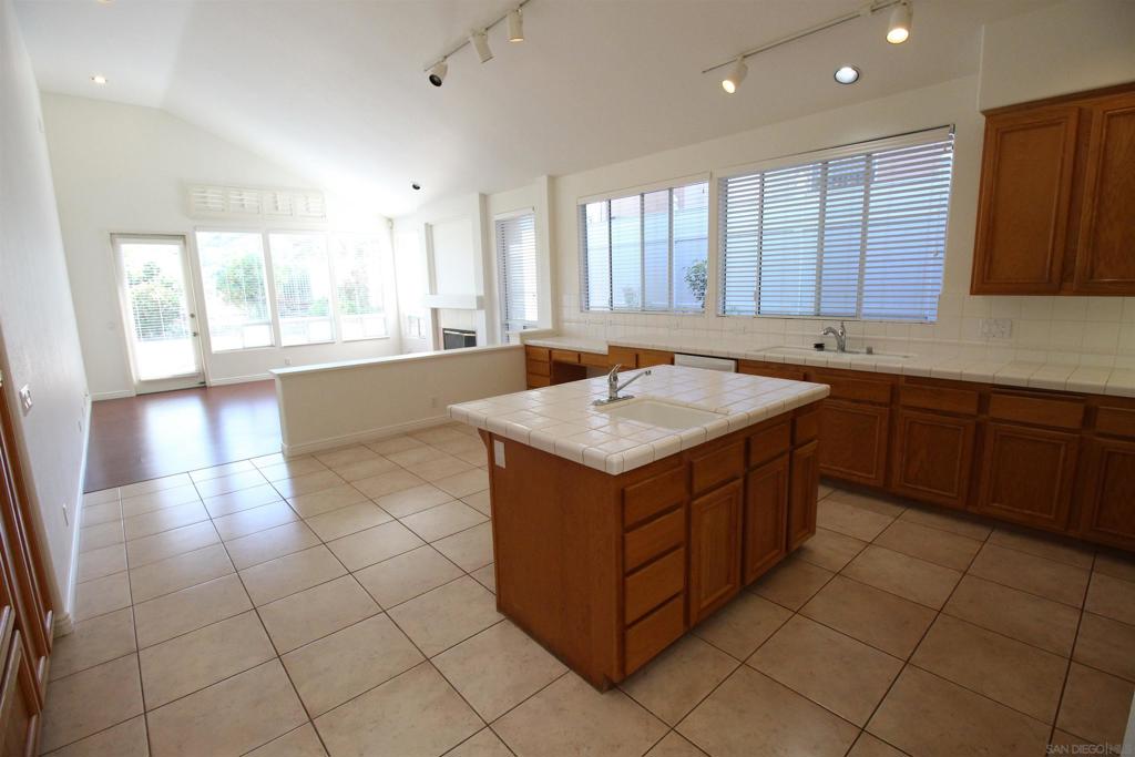 12523 Cypress Woods - photo 9