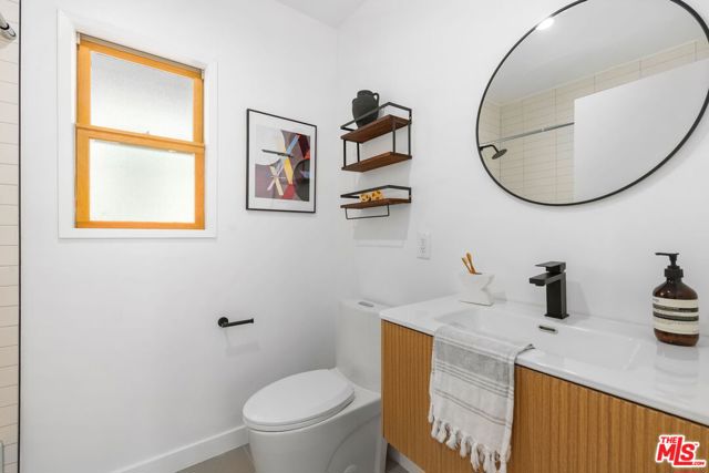 617 Micheltorena Street, Los Angeles CA: https://media.crmls.org/mediaz/7a33fd72-45d7-4b0b-83ce-f1a473132f7a.jpg