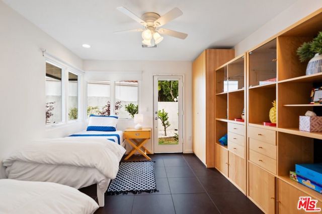 5916 Via Zurita, La Jolla CA: https://media.crmls.org/mediaz/7a348f75-c54e-4ab1-9e8a-9bdabec5c18f.jpg