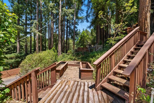 10377 Lake Boulevard, Felton CA: https://media.crmls.org/mediaz/7a35bbf7-37b5-4a93-878c-966acc82d1fc.jpg