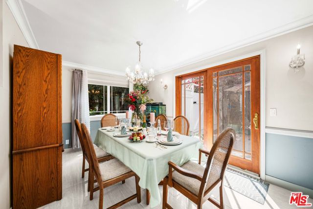 4963 Haskell Avenue, Encino CA: https://media.crmls.org/mediaz/7a35d4af-339d-421f-82d0-001992e341f9.jpg