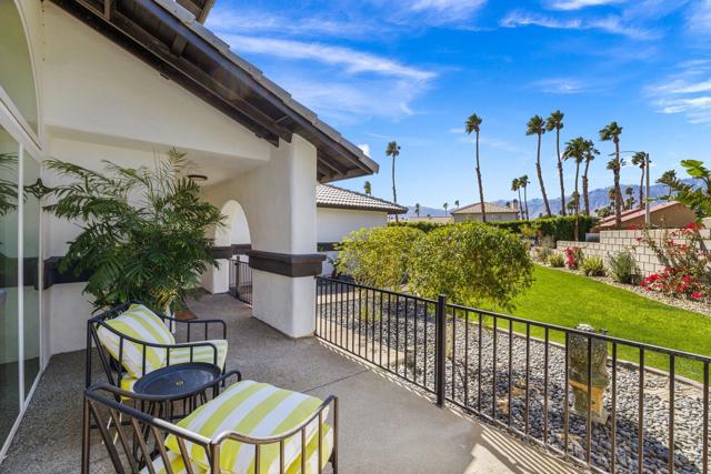 68716 Avenida Diosa, Cathedral City CA: https://media.crmls.org/mediaz/7a3712e8-e35a-45a3-94ce-fa57cfba59b4.jpg