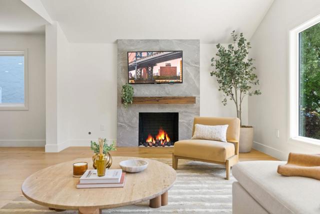 1025 Walnut Street, San Carlos CA: https://media.crmls.org/mediaz/7a37c1c5-9f12-4732-842d-37204d4f97e1.jpg