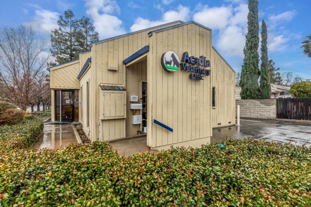 10012 N Foothill Boulevard, Cupertino CA: https://media.crmls.org/mediaz/7a37c2e0-7637-47fb-8025-1493abe220d3.jpg