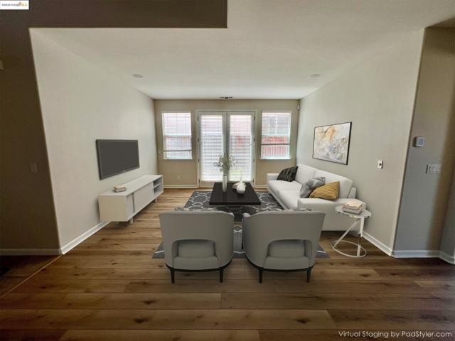 906 Natoma Ct, Discovery Bay CA: https://media.crmls.org/mediaz/7a384042-75a1-4341-a8ba-5f2e4a8ee5f4.jpg