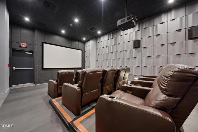 645 W 9th Street, Los Angeles CA: https://media.crmls.org/mediaz/7a390013-df4e-4126-b26e-d3bcfc95ce54.jpg