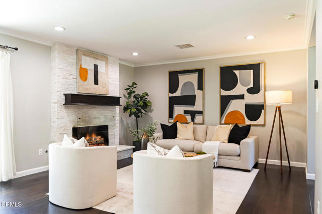 11442 Brainard Avenue, Sylmar CA: https://media.crmls.org/mediaz/7a39f52f-d38b-4431-b760-8115989a42dc.jpg