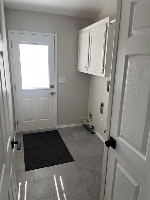 17099 Iron Springs Rd, Julian CA: https://media.crmls.org/mediaz/7a3a0967-cb57-4efa-b906-6b00d2d8e879.jpg