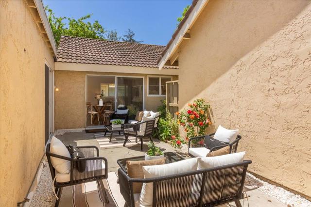266 Truckee Lane, San Jose CA: https://media.crmls.org/mediaz/7a3ab426-8623-4110-b584-aa15ed26545c.jpg