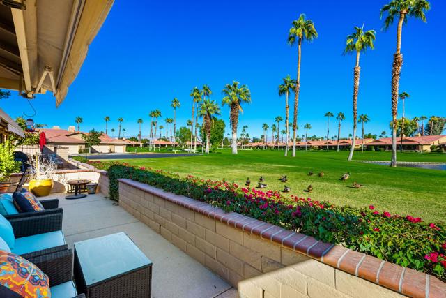 36 Maximo Way, Palm Desert CA: https://media.crmls.org/mediaz/7a3adf8c-9ebb-4c97-9d70-81f2ecf4b7bb.jpg
