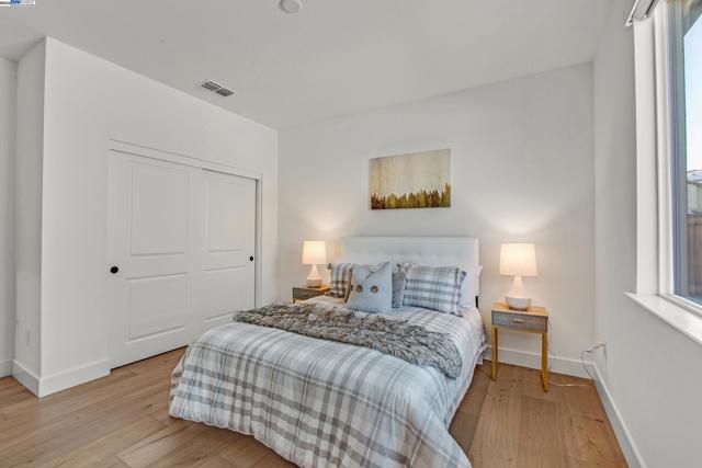 2222 Davie Pl, Tracy CA: https://media.crmls.org/mediaz/7a3ba268-7f0b-4daa-be47-4ed1c44d57fb.jpg