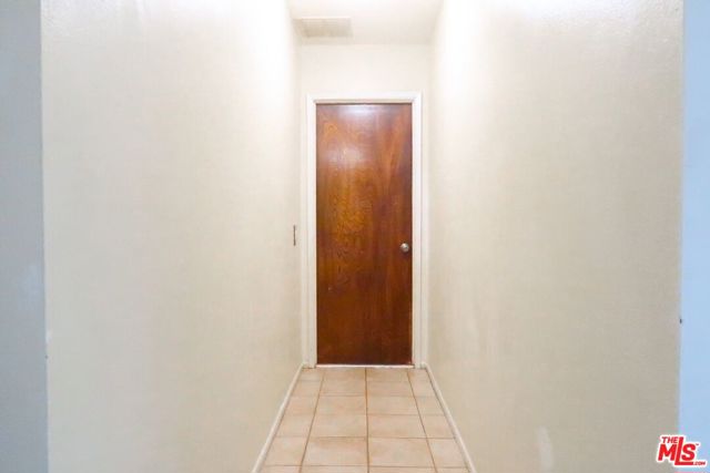 16065 Porter Avenue, Riverside CA: https://media.crmls.org/mediaz/7a3c9948-e224-4ac1-9c0b-c673c7279a9e.jpg