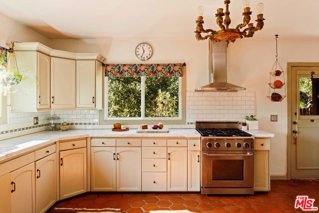 MLS #25621725 image #29