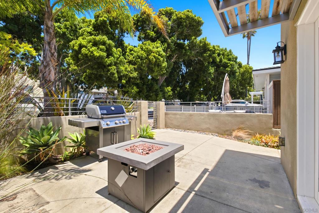1323 Felspar Street - photo 6