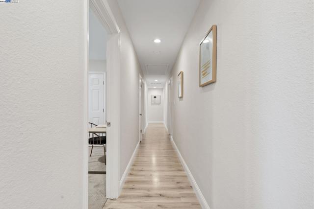 955 Maud Ave, San Leandro CA: https://media.crmls.org/mediaz/7a3e30cd-913b-4016-b933-eb9f36870e53.jpg