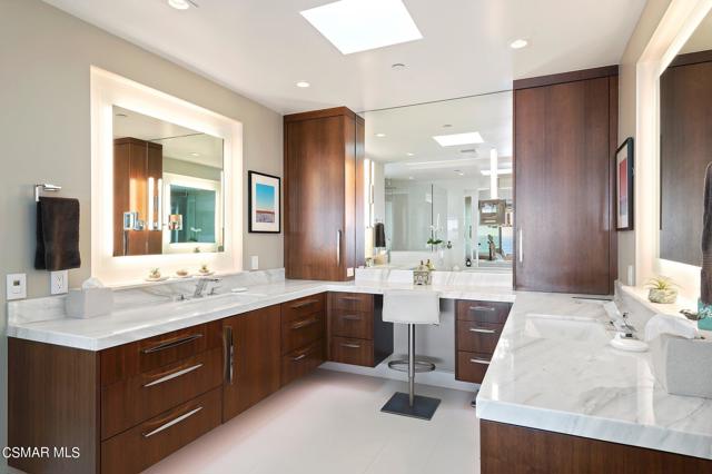 42-web-or-mls-42 - Primary Bathroom