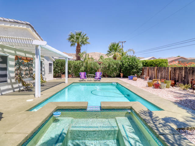 12720 Cuando Way, Desert Hot Springs CA: https://media.crmls.org/mediaz/7a3ec30e-0d10-4173-8e01-f5018f2414e9.jpg