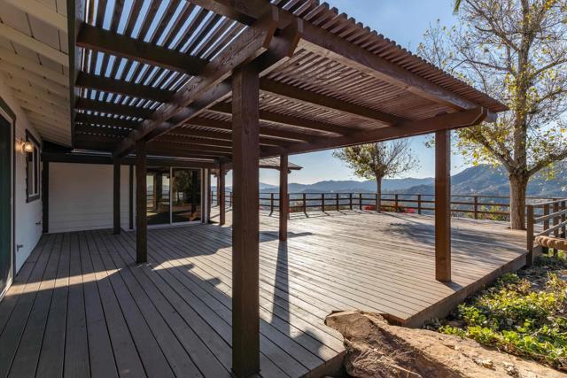 Detail Gallery Image 32 of 54 For 26332 Sky Dr, Escondido,  CA 92026 - 3 Beds | 2/1 Baths