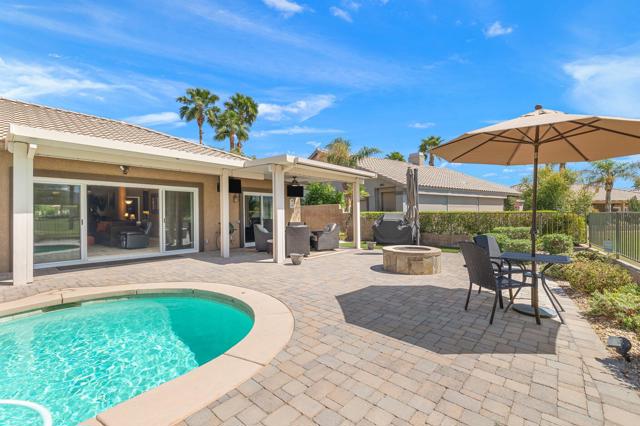 45553 Meadow Lake Drive, Indio CA: https://media.crmls.org/mediaz/7a3ffc4d-8db0-4476-b47a-475fc54c2746.jpg