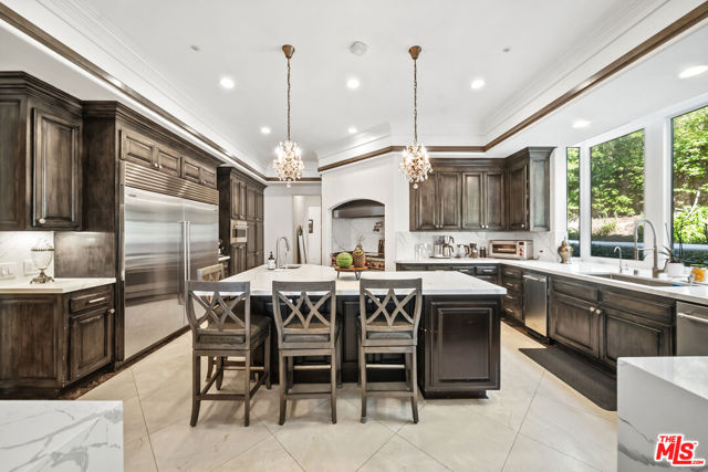 1821 Chastain, Pacific Palisades CA: https://media.crmls.org/mediaz/7a413080-ae3c-450f-9dc5-0477a9eb4bcc.jpg