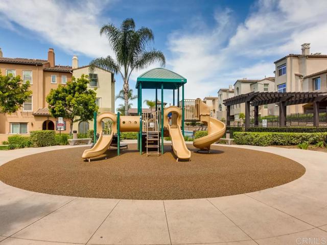539 Almond Road, San Marcos CA: https://media.crmls.org/mediaz/7a414125-5bc3-458e-9d66-15cb42ff27a0.jpg