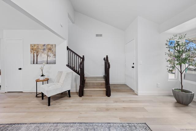 2915 Morton Way, San Diego CA: https://media.crmls.org/mediaz/7a416480-366d-4c73-81d6-a0a7c09feb34.jpg