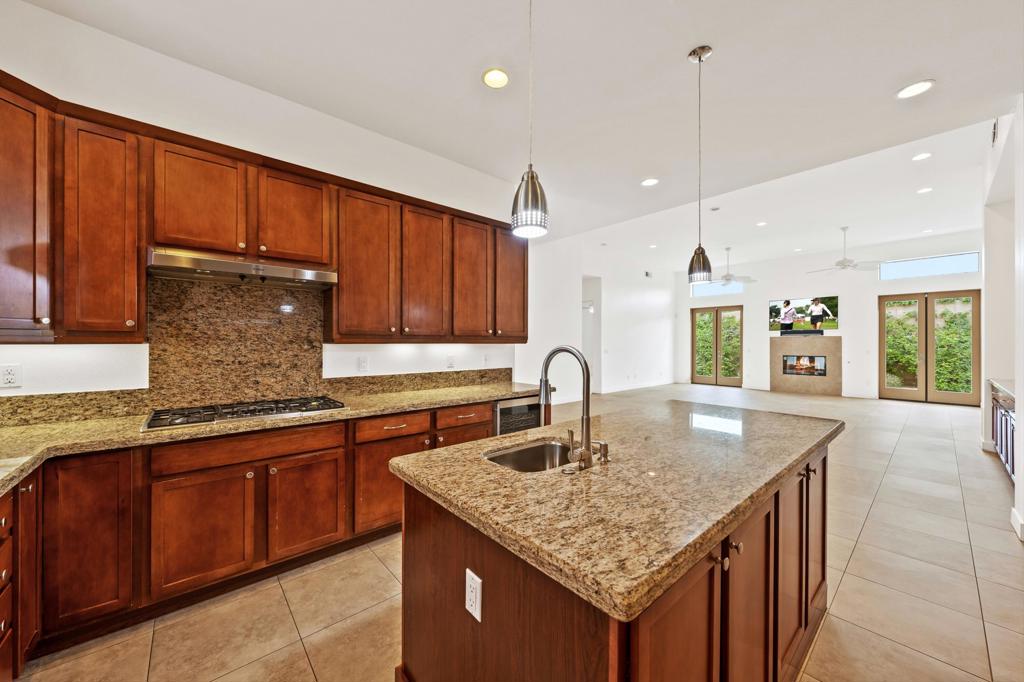 MLS #219139886DA image #10