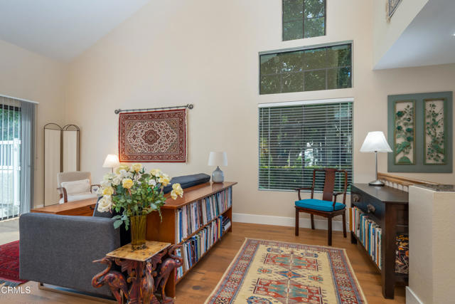 Detail Gallery Image 6 of 29 For 1356 El Lazo Ct, Camarillo,  CA 93012 - 2 Beds | 2 Baths