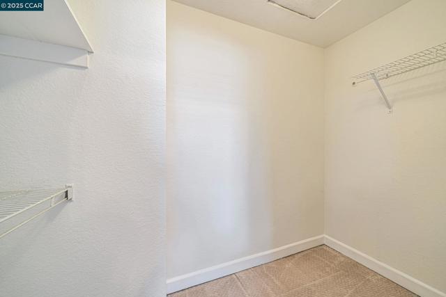 7464 Oxford Cir, Dublin CA: https://media.crmls.org/mediaz/7a43375b-6463-402f-b644-63fb9a62ac31.jpg
