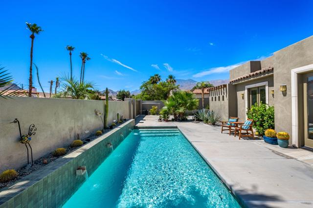 54385 Avenida Madero, La Quinta CA: https://media.crmls.org/mediaz/7a4366a5-8c34-4312-b41a-b3c334a2891a.jpg