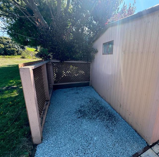 14 Driftwood Trail, Half Moon Bay CA: https://media.crmls.org/mediaz/7a439f04-961e-436a-a35d-0ad2c25d1aa4.jpg