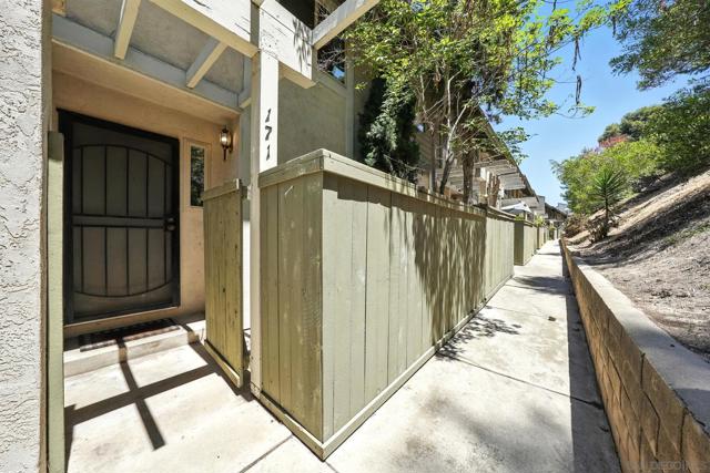3930 60th Street, San Diego CA: https://media.crmls.org/mediaz/7a4429d4-399e-4622-9138-f2032385d70f.jpg