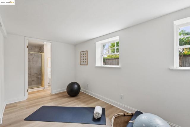 3 Craig Ave, Piedmont CA: https://media.crmls.org/mediaz/7a442c35-fd27-46a3-b58d-6c4a127e6322.jpg