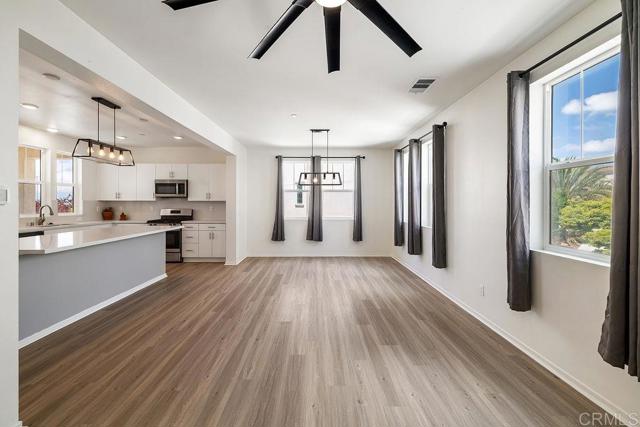 5241 Rockfish Lane, San Diego CA: https://media.crmls.org/mediaz/7a448f47-8266-4186-92c5-c5869c869140.jpg