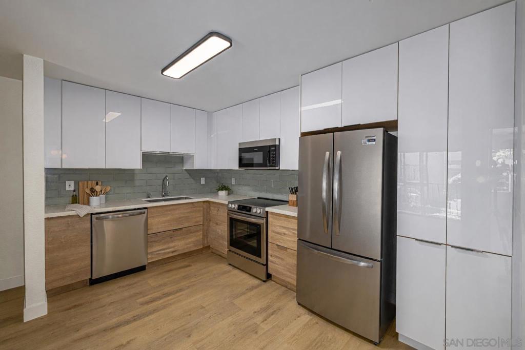 3020 Cowley Way - photo 4