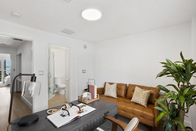 1240 India St, San Diego CA: https://media.crmls.org/mediaz/7a453c96-67b6-44d2-a8ee-e40453cb42d3.jpg