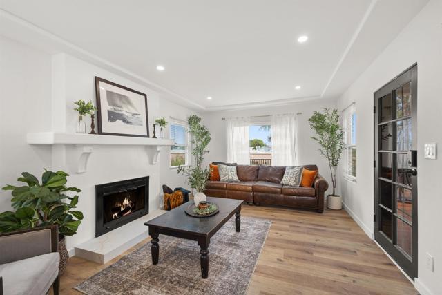 3710 Milan Street, Point Loma CA: https://media.crmls.org/mediaz/7a47007b-1823-4b1e-8b09-f7b17f66b5ad.jpg