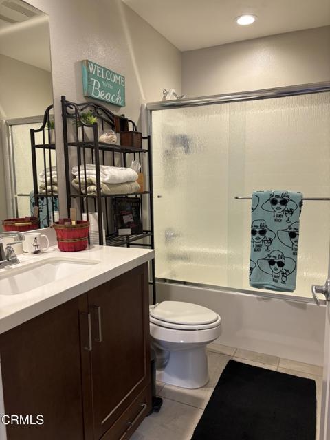 Detail Gallery Image 4 of 23 For 3661 Islander Walk, Oxnard,  CA 93035 - 3 Beds | 3/1 Baths