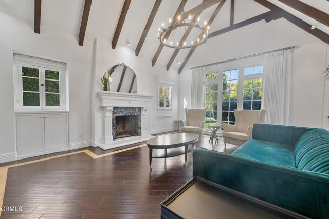 263 San Miguel Road, Pasadena CA: https://media.crmls.org/mediaz/7a47fcf7-cbd3-4a01-8d55-8d7ab668ca4f.jpg