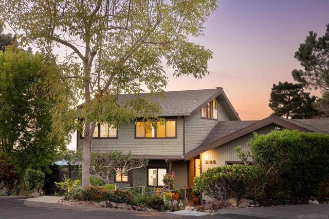364 Bellaire Street, Del Mar CA: https://media.crmls.org/mediaz/7a48f46d-0948-46cf-a663-89e6476b5bb1.jpg